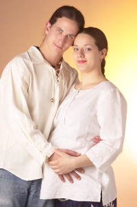 Couple-expecting-baby
